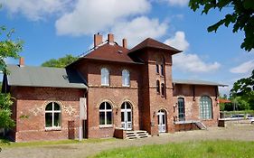 Urlaubsbahnhof - Güterboden